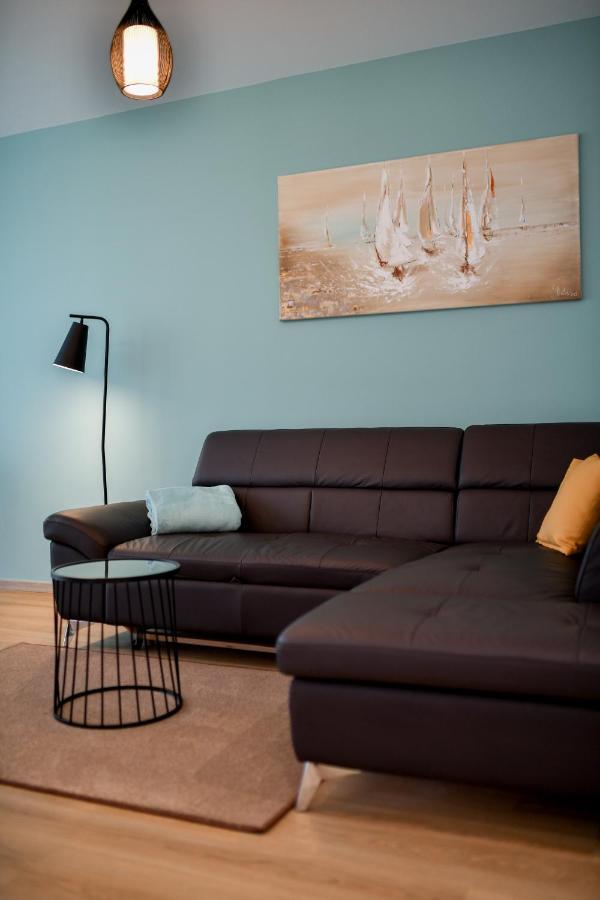 Crowonder Apartments & Rooms Oaza With Heated Swimming Pool And Sauna Turanj Buitenkant foto