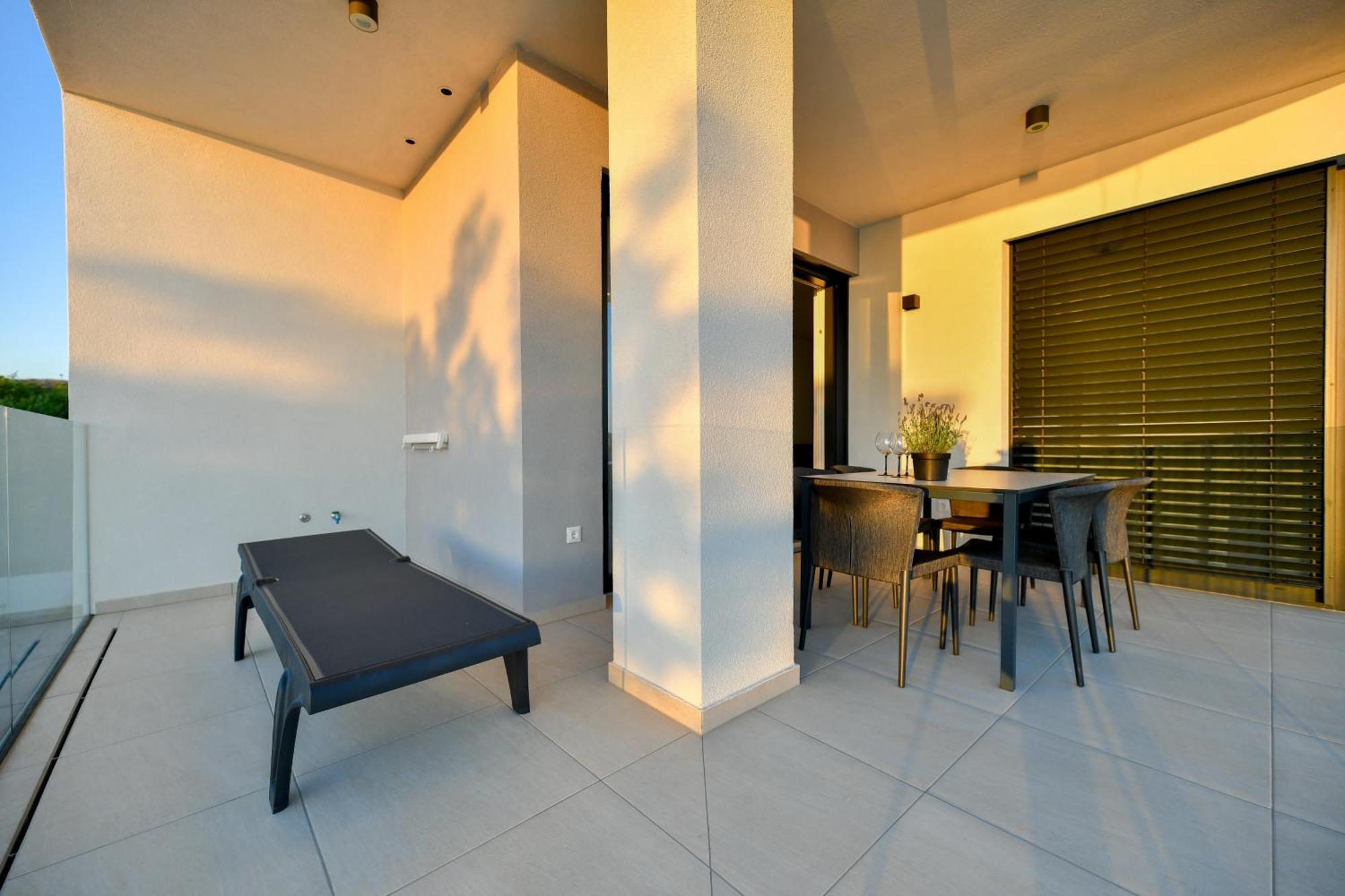 Crowonder Apartments & Rooms Oaza With Heated Swimming Pool And Sauna Turanj Buitenkant foto