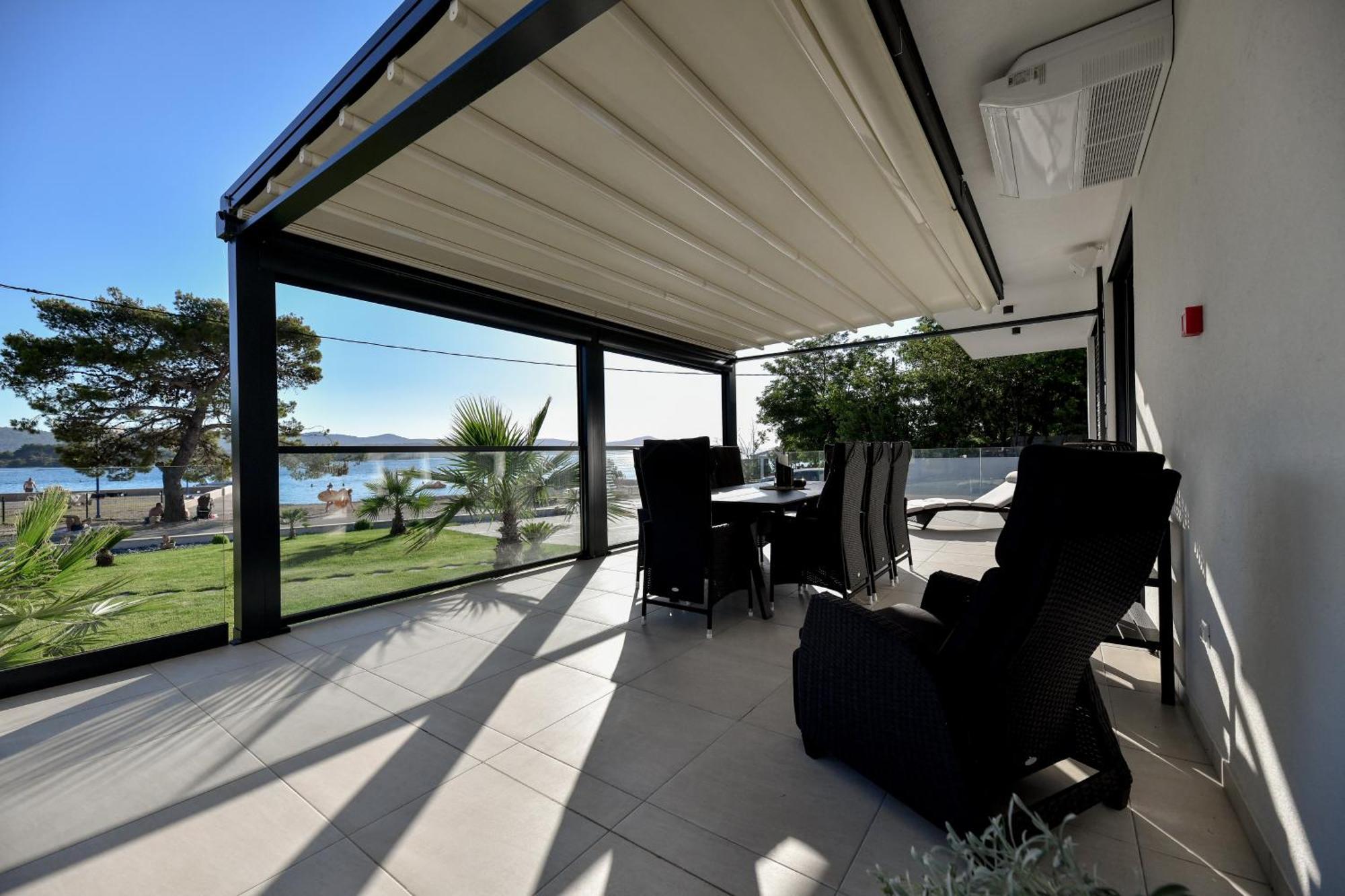 Crowonder Apartments & Rooms Oaza With Heated Swimming Pool And Sauna Turanj Buitenkant foto